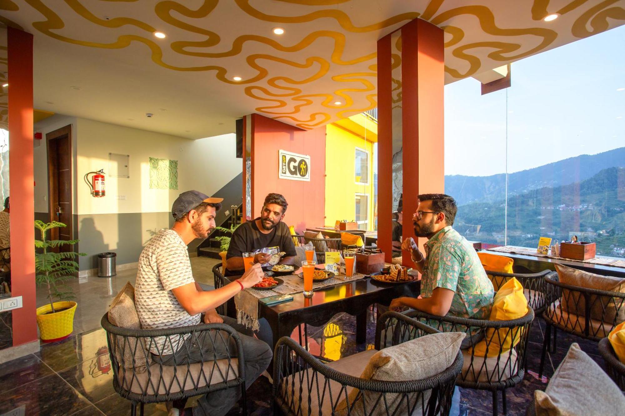 The Hosteller Khajjiar Exteriör bild