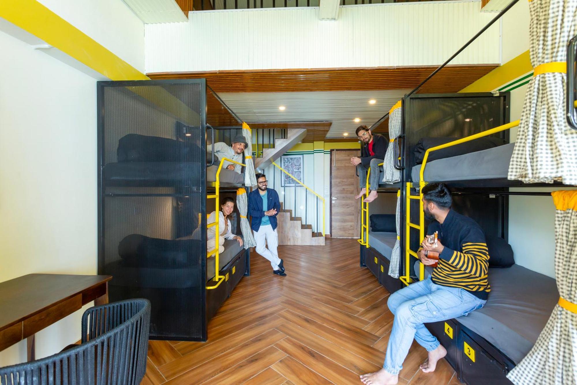 The Hosteller Khajjiar Exteriör bild